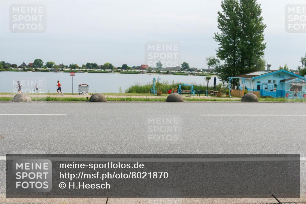 21.06.2025 - 27. Vierlanden-Triathlon H.Heesch http://msf.ph/oto/8021870 15.06.2025 11:16:42 Radfahren 204, 478, 797, 828 meine-sportfotos.de