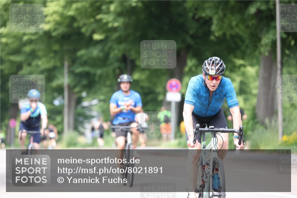 15.06.2025 - 7 Türme Triathlon Yannick Fuchs http://msf.ph/oto/8021891 15.06.2025 13:33:57 Radfahren 376, 853, 926, 1142, 1180 meine-sportfotos.de