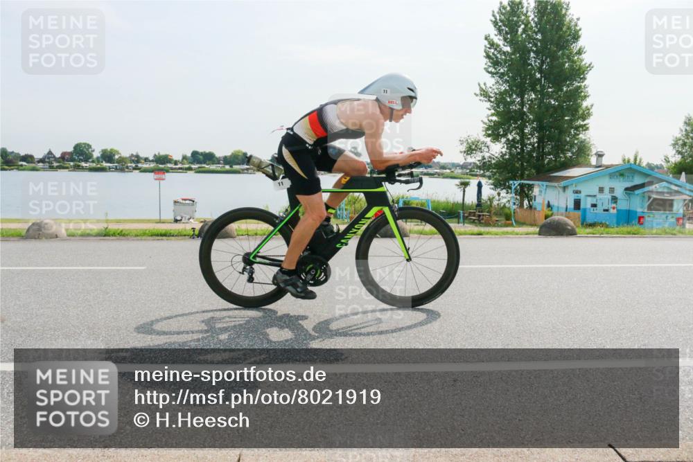 15.06.2025 - 27. Vierlanden-Triathlon H.Heesch http://msf.ph/oto/8021919 15.06.2025 09:56:08 Radfahren 11, 59, 191, 250 meine-sportfotos.de