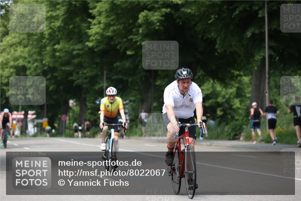 15.06.2025 - 7 Türme Triathlon Yannick Fuchs http://msf.ph/oto/8022067 15.06.2025 13:33:59 Radfahren 376, 853, 926, 1142, 1180 meine-sportfotos.de