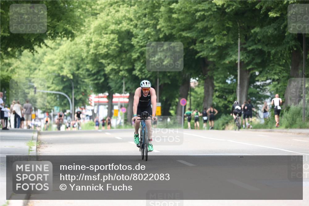 15.06.2025 - 7 Türme Triathlon Yannick Fuchs http://msf.ph/oto/8022083 15.06.2025 13:34:01 Radfahren 376, 853, 926, 1142, 1180 meine-sportfotos.de
