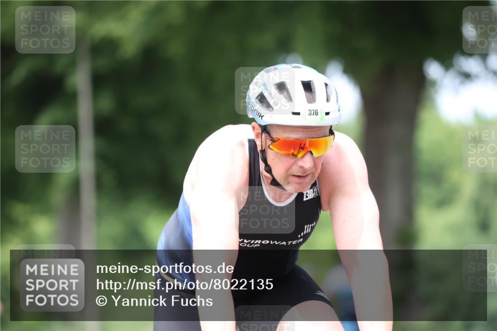 15.06.2025 - 7 Türme Triathlon Yannick Fuchs http://msf.ph/oto/8022135 15.06.2025 13:34:03 Radfahren 376, 926, 1180 meine-sportfotos.de