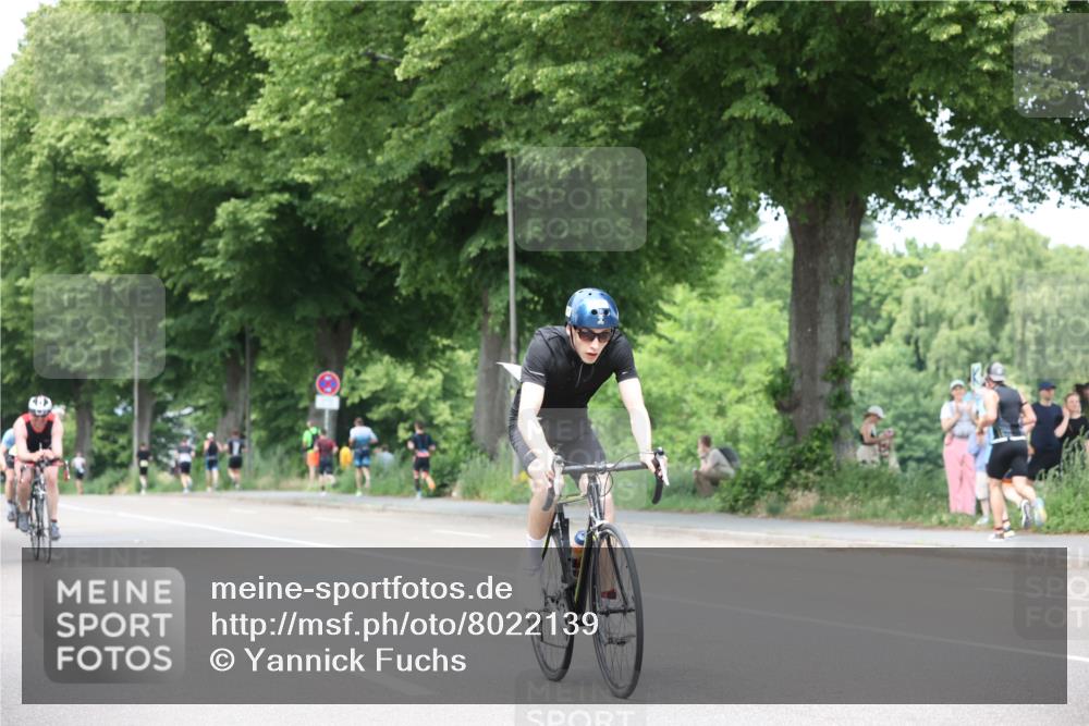 15.06.2025 - 7 Türme Triathlon Yannick Fuchs http://msf.ph/oto/8022139 15.06.2025 13:34:12 Radfahren 531, 801, 942 meine-sportfotos.de