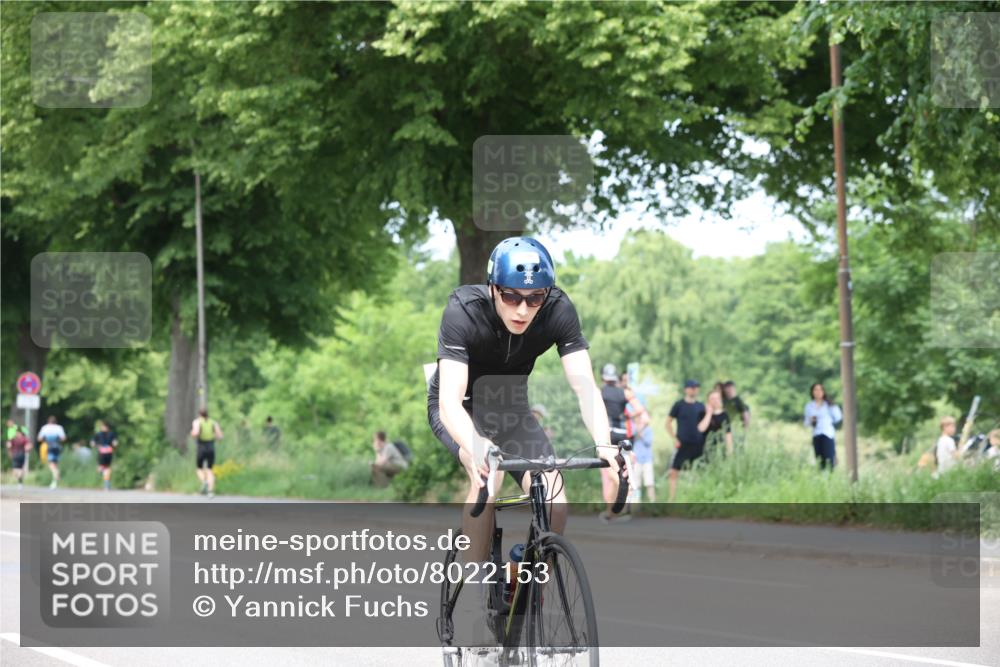 15.06.2025 - 7 Türme Triathlon Yannick Fuchs http://msf.ph/oto/8022153 15.06.2025 13:34:12 Radfahren 531, 801, 942 meine-sportfotos.de