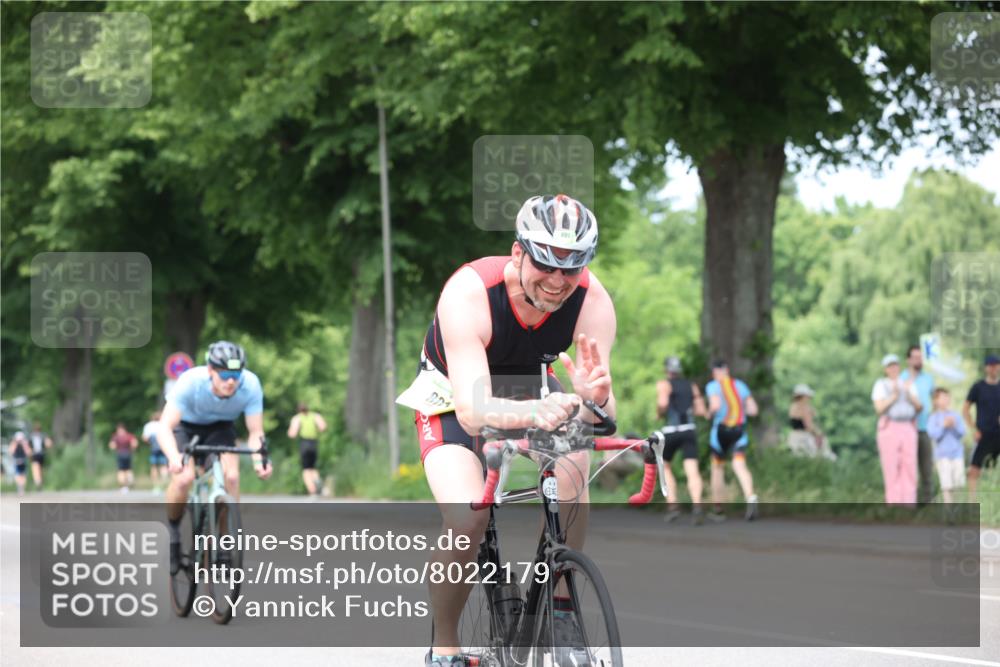 15.06.2025 - 7 Türme Triathlon Yannick Fuchs http://msf.ph/oto/8022179 15.06.2025 13:34:14 Radfahren 531, 801, 942 meine-sportfotos.de