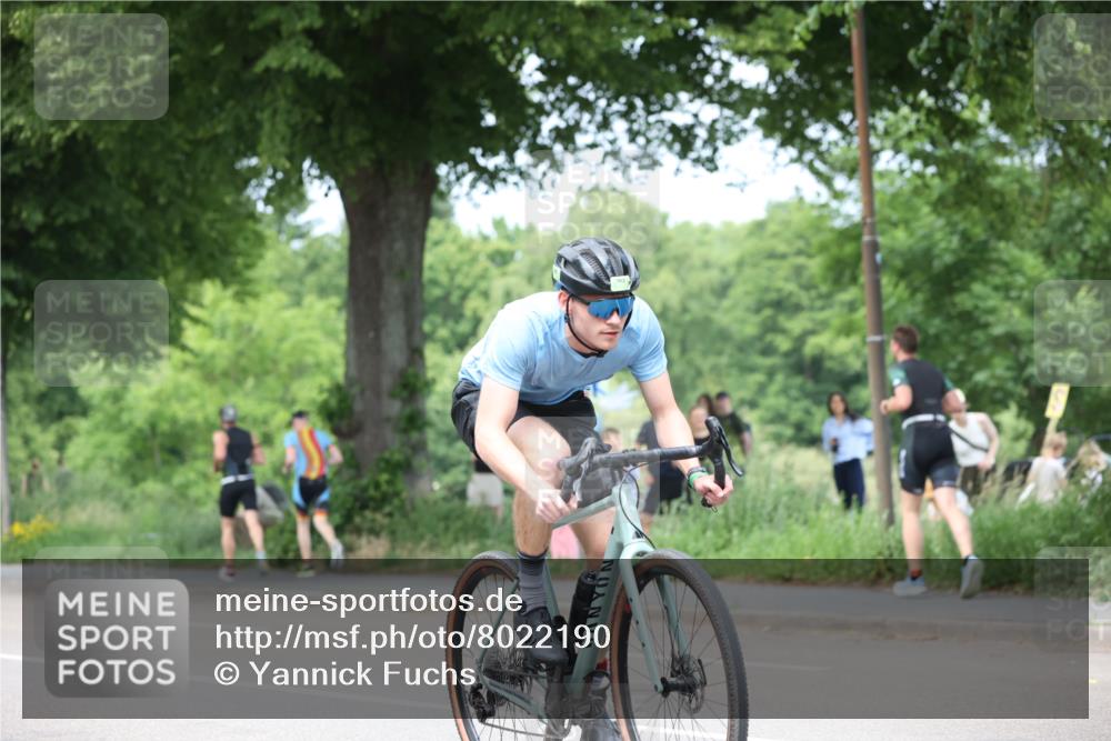 15.06.2025 - 7 Türme Triathlon Yannick Fuchs http://msf.ph/oto/8022190 15.06.2025 13:34:15 Radfahren 531, 801, 942 meine-sportfotos.de