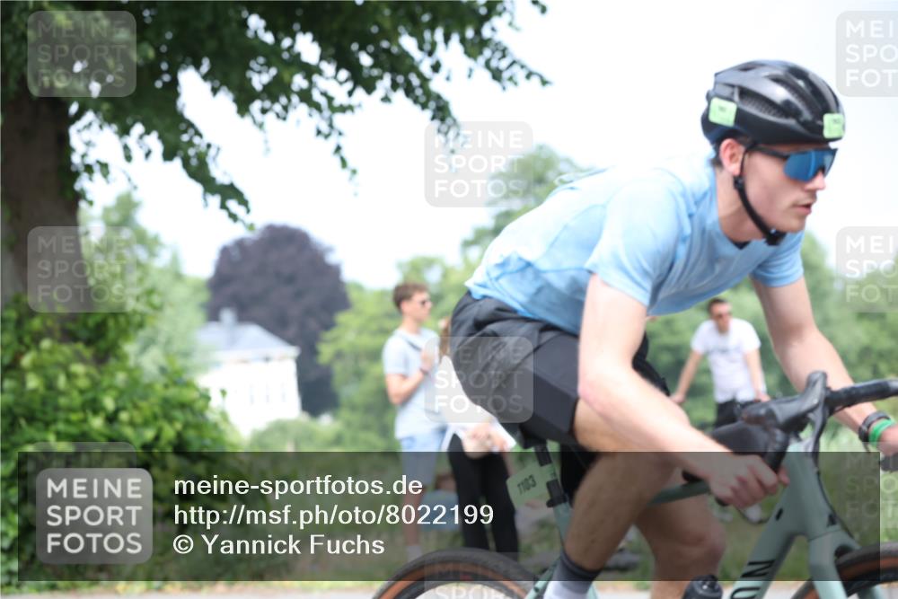 15.06.2025 - 7 Türme Triathlon Yannick Fuchs http://msf.ph/oto/8022199 15.06.2025 13:34:15 Radfahren 531, 801, 942 meine-sportfotos.de
