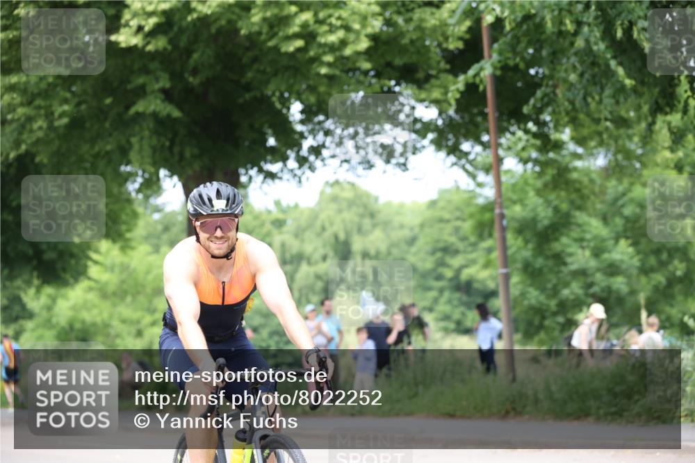 15.06.2025 - 7 Türme Triathlon Yannick Fuchs http://msf.ph/oto/8022252 15.06.2025 13:34:19 Radfahren 531 meine-sportfotos.de