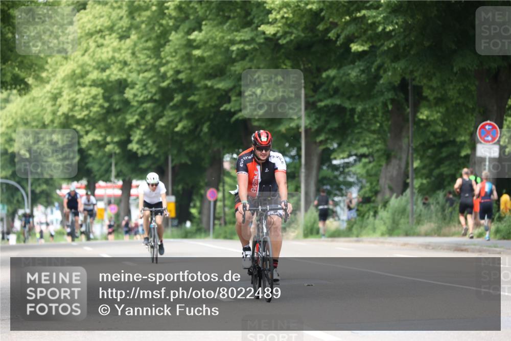 15.06.2025 - 7 Türme Triathlon Yannick Fuchs http://msf.ph/oto/8022489 15.06.2025 13:34:45 Radfahren  meine-sportfotos.de