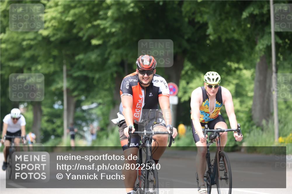 15.06.2025 - 7 Türme Triathlon Yannick Fuchs http://msf.ph/oto/8022540 15.06.2025 13:34:46 Radfahren  meine-sportfotos.de