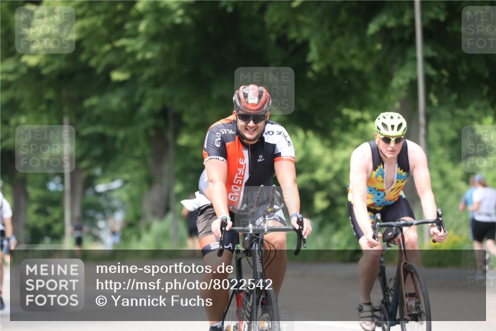 15.06.2025 - 7 Türme Triathlon Yannick Fuchs http://msf.ph/oto/8022542 15.06.2025 13:34:46 Radfahren  meine-sportfotos.de