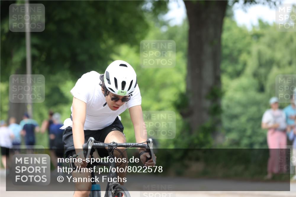 15.06.2025 - 7 Türme Triathlon Yannick Fuchs http://msf.ph/oto/8022578 15.06.2025 13:34:48 Radfahren  meine-sportfotos.de