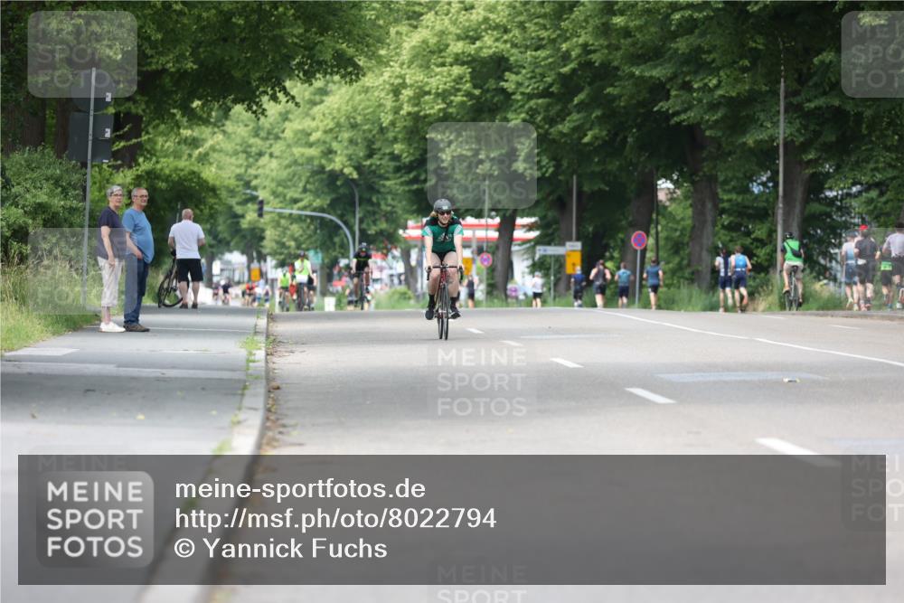 15.06.2025 - 7 Türme Triathlon Yannick Fuchs http://msf.ph/oto/8022794 15.06.2025 13:35:22 Radfahren  meine-sportfotos.de