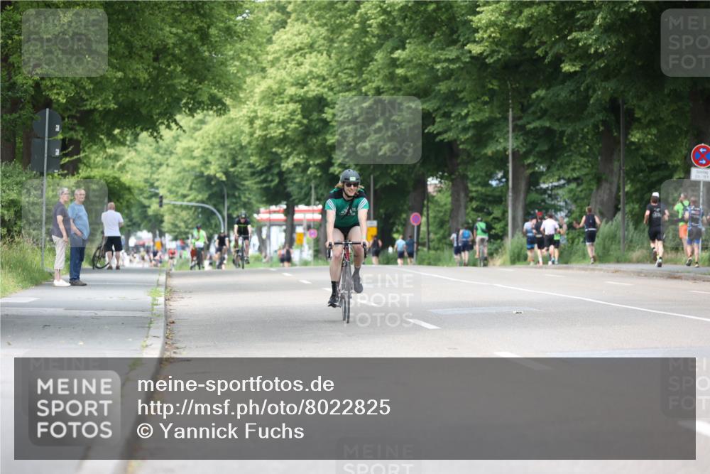 15.06.2025 - 7 Türme Triathlon Yannick Fuchs http://msf.ph/oto/8022825 15.06.2025 13:35:25 Radfahren 899 meine-sportfotos.de