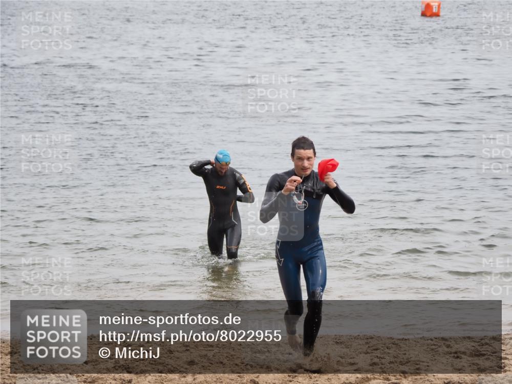 21.06.2025 - 27. Vierlanden-Triathlon MichiJ http://msf.ph/oto/8022955 15.06.2026 10:53:52 Schwimmen 650, 726, 757 meine-sportfotos.de