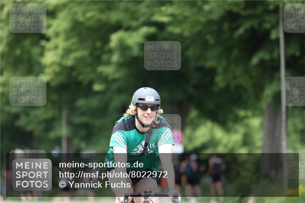 15.06.2025 - 7 Türme Triathlon Yannick Fuchs http://msf.ph/oto/8022972 15.06.2025 13:35:27 Radfahren 899, 1025, 1097 meine-sportfotos.de