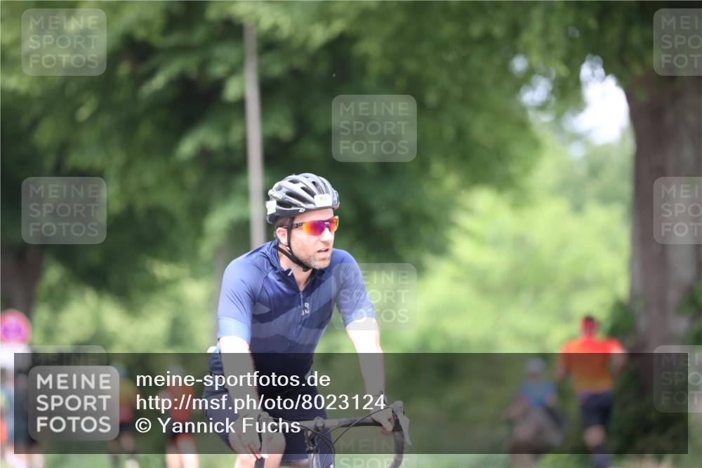 15.06.2025 - 7 Türme Triathlon Yannick Fuchs http://msf.ph/oto/8023124 15.06.2025 13:35:44 Radfahren 868, 953 meine-sportfotos.de