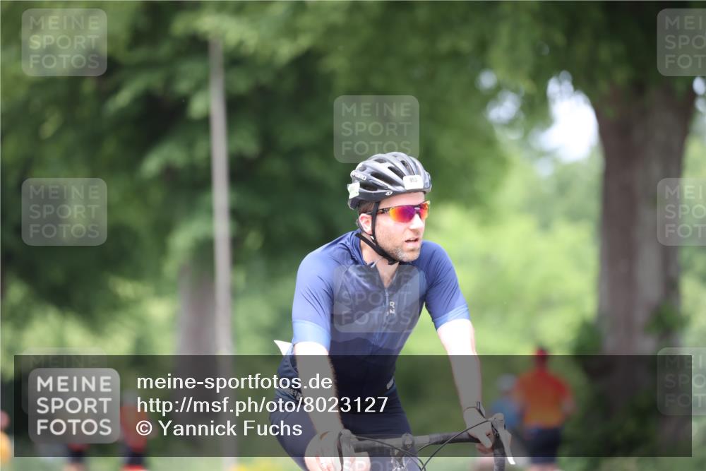 15.06.2025 - 7 Türme Triathlon Yannick Fuchs http://msf.ph/oto/8023127 15.06.2025 13:35:44 Radfahren 868, 953 meine-sportfotos.de