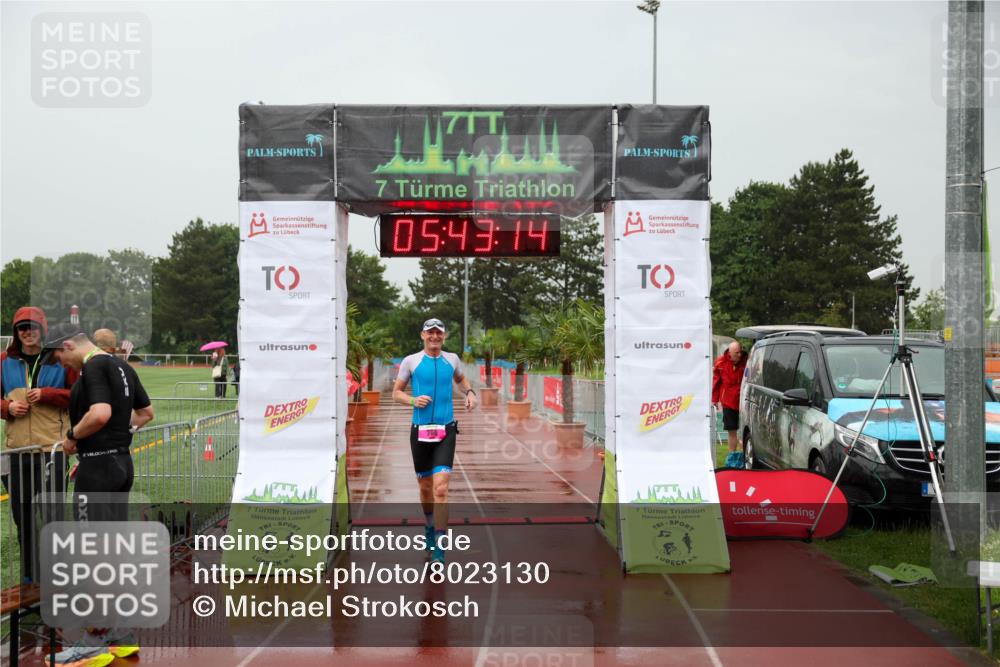 15.06.2025 - 7 Türme Triathlon Michael Strokosch http://msf.ph/oto/8023130 15.06.2025 15:43:14 Ziel  meine-sportfotos.de