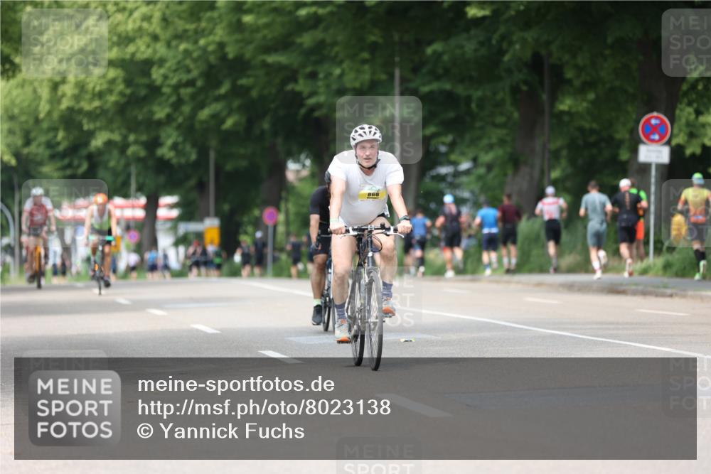 15.06.2025 - 7 Türme Triathlon Yannick Fuchs http://msf.ph/oto/8023138 15.06.2025 13:35:46 Radfahren 868, 953 meine-sportfotos.de