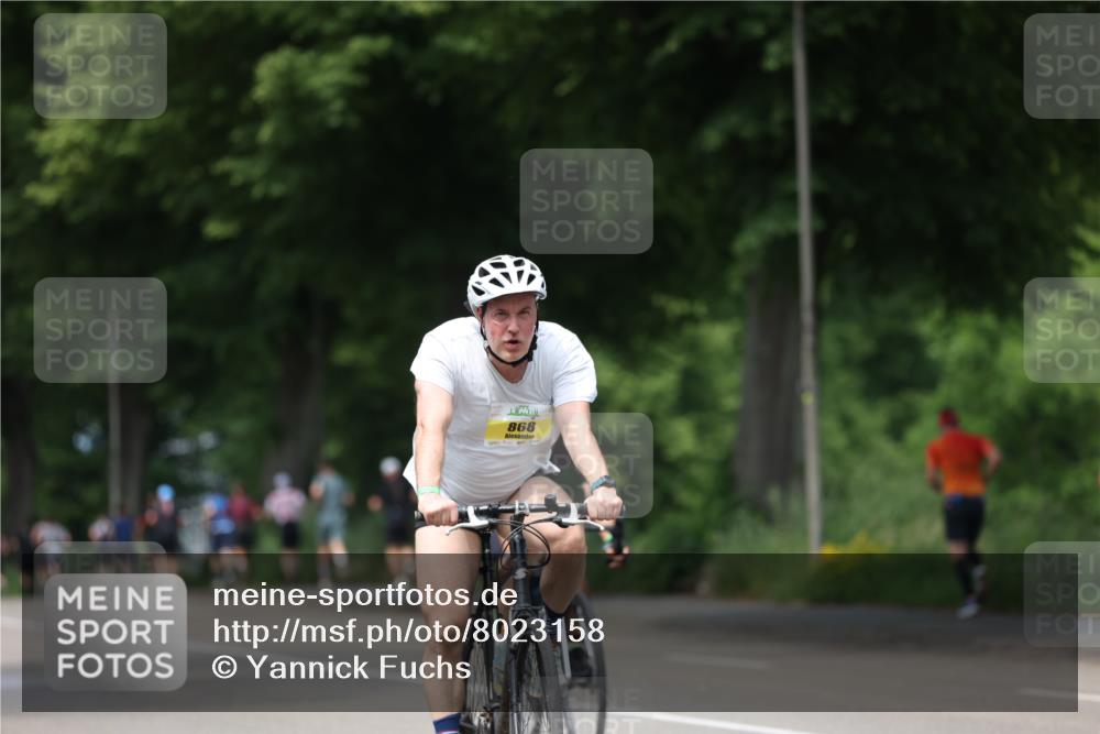 15.06.2025 - 7 Türme Triathlon Yannick Fuchs http://msf.ph/oto/8023158 15.06.2025 13:35:47 Radfahren 868, 953 meine-sportfotos.de