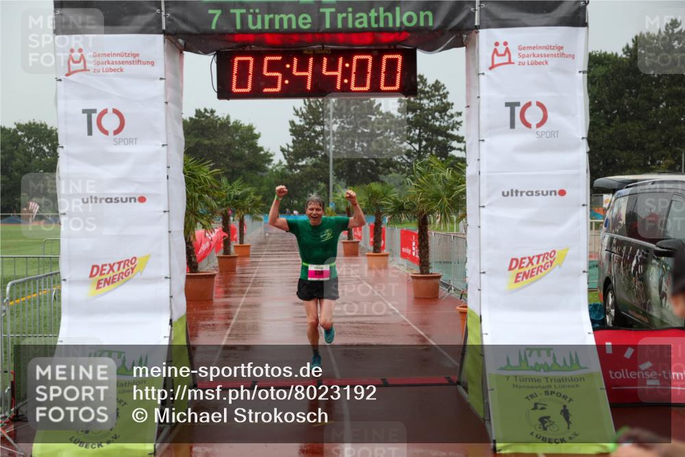 15.06.2025 - 7 Türme Triathlon Michael Strokosch http://msf.ph/oto/8023192 15.06.2025 15:44:00 Ziel 336 meine-sportfotos.de