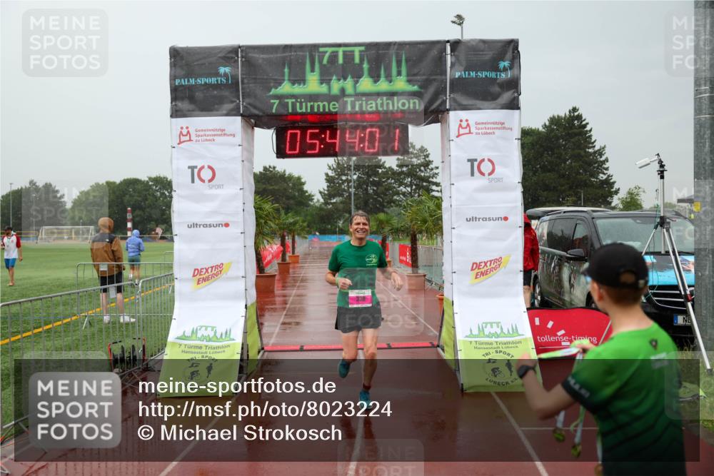 15.06.2025 - 7 Türme Triathlon Michael Strokosch http://msf.ph/oto/8023224 15.06.2025 15:44:01 Ziel 336 meine-sportfotos.de