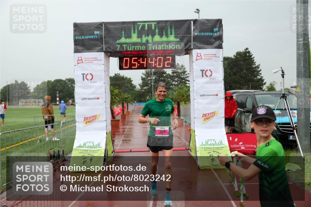 15.06.2025 - 7 Türme Triathlon Michael Strokosch http://msf.ph/oto/8023242 15.06.2025 15:44:02 Ziel 336 meine-sportfotos.de