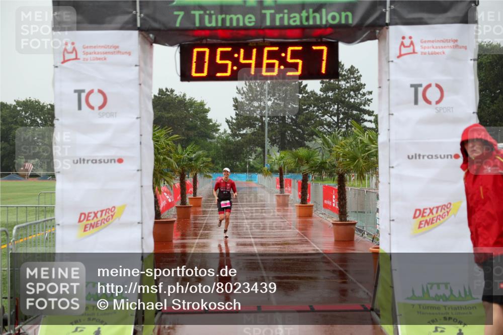 15.06.2025 - 7 Türme Triathlon Michael Strokosch http://msf.ph/oto/8023439 15.06.2025 15:46:57 Ziel 243 meine-sportfotos.de