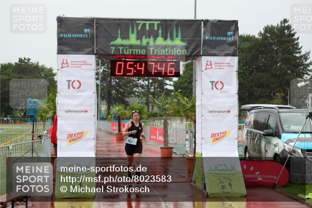 15.06.2025 - 7 Türme Triathlon Michael Strokosch http://msf.ph/oto/8023583 15.06.2025 15:47:46 Ziel 512 meine-sportfotos.de
