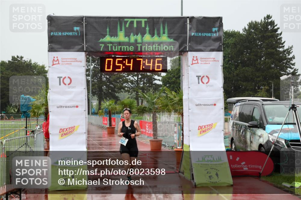 15.06.2025 - 7 Türme Triathlon Michael Strokosch http://msf.ph/oto/8023598 15.06.2025 15:47:46 Ziel 512 meine-sportfotos.de