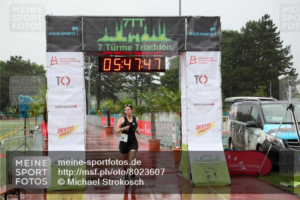 15.06.2025 - 7 Türme Triathlon Michael Strokosch http://msf.ph/oto/8023607 15.06.2025 15:47:46 Ziel 512 meine-sportfotos.de