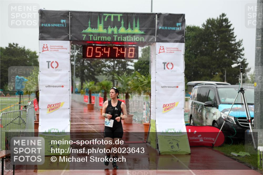 15.06.2025 - 7 Türme Triathlon Michael Strokosch http://msf.ph/oto/8023643 15.06.2025 15:47:47 Ziel 512 meine-sportfotos.de