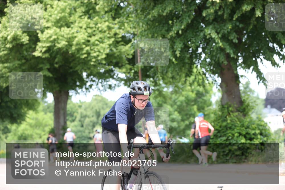 15.06.2025 - 7 Türme Triathlon Yannick Fuchs http://msf.ph/oto/8023705 15.06.2025 13:36:22 Radfahren 503 meine-sportfotos.de
