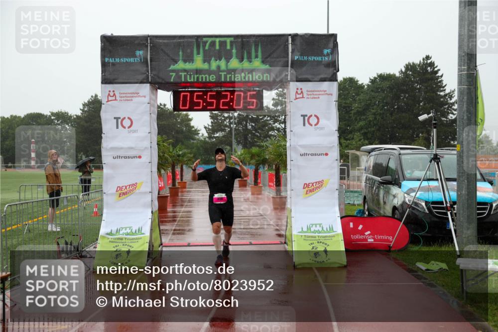 15.06.2025 - 7 Türme Triathlon Michael Strokosch http://msf.ph/oto/8023952 15.06.2025 15:52:05 Ziel 338 meine-sportfotos.de