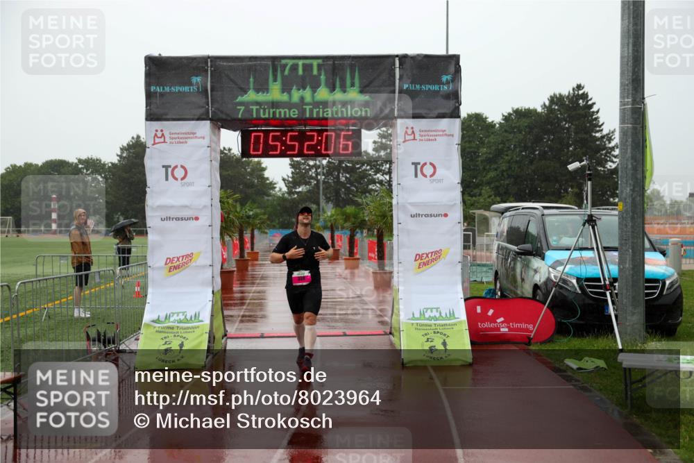 15.06.2025 - 7 Türme Triathlon Michael Strokosch http://msf.ph/oto/8023964 15.06.2025 15:52:06 Ziel 338 meine-sportfotos.de