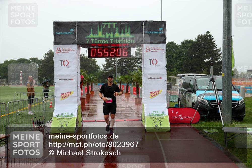 15.06.2025 - 7 Türme Triathlon Michael Strokosch http://msf.ph/oto/8023967 15.06.2025 15:52:06 Ziel 338 meine-sportfotos.de