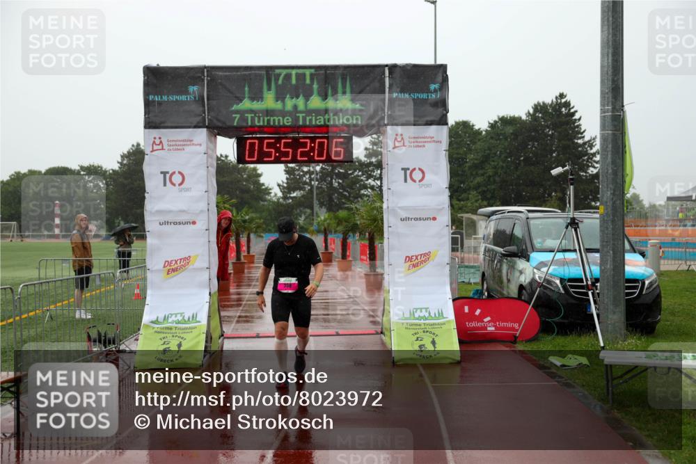 15.06.2025 - 7 Türme Triathlon Michael Strokosch http://msf.ph/oto/8023972 15.06.2025 15:52:06 Ziel 338 meine-sportfotos.de