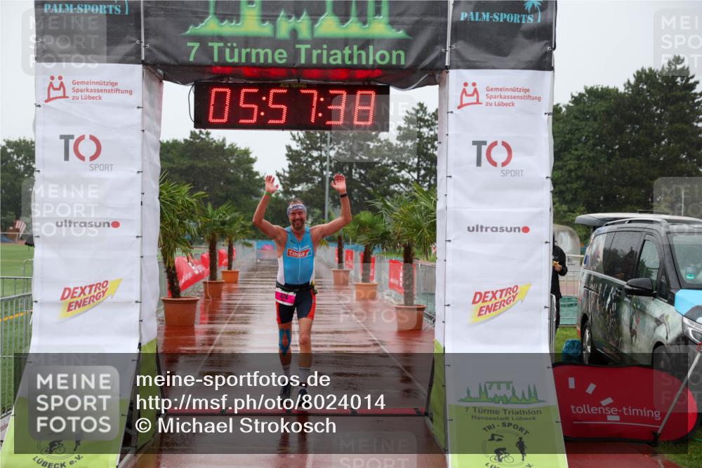 15.06.2025 - 7 Türme Triathlon Michael Strokosch http://msf.ph/oto/8024014 15.06.2025 15:57:38 Ziel 326 meine-sportfotos.de