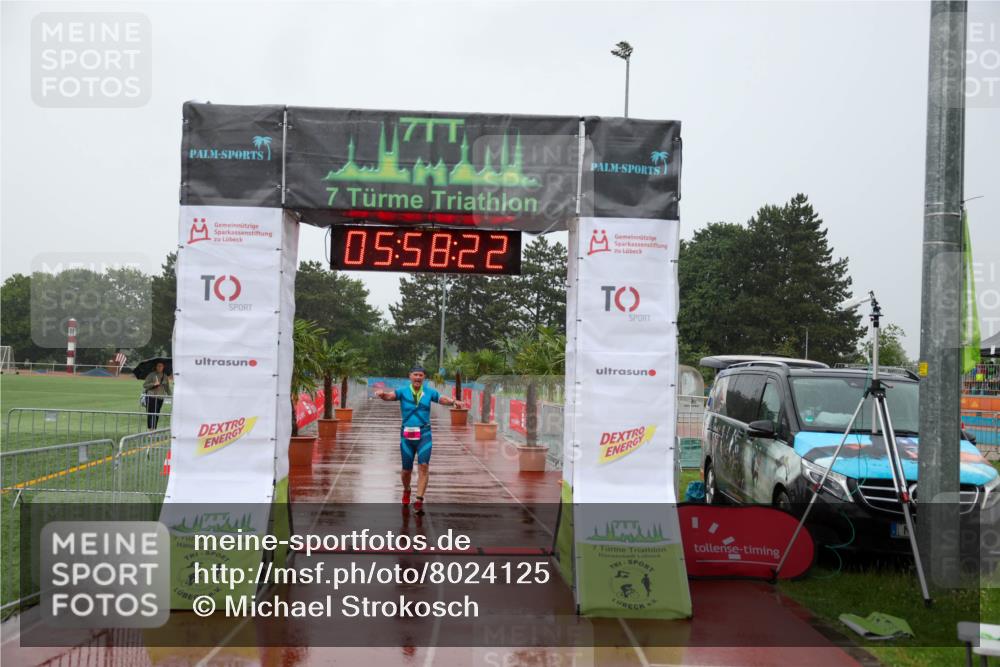 15.06.2025 - 7 Türme Triathlon Michael Strokosch http://msf.ph/oto/8024125 15.06.2025 15:58:22 Ziel 203 meine-sportfotos.de