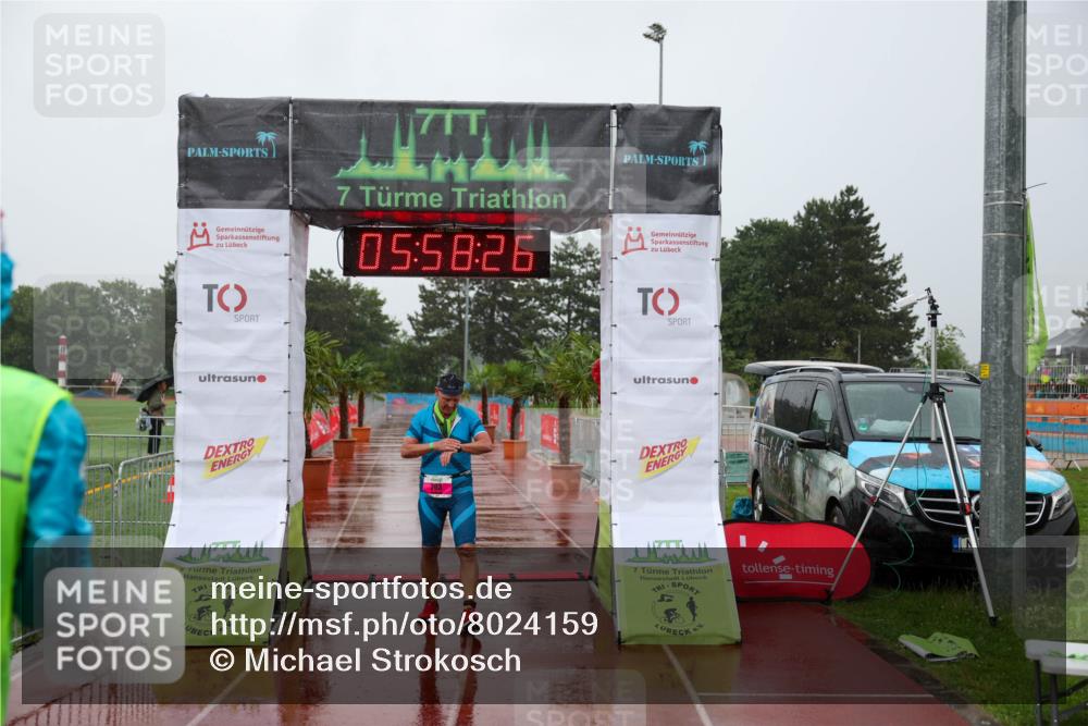 15.06.2025 - 7 Türme Triathlon Michael Strokosch http://msf.ph/oto/8024159 15.06.2025 15:58:26 Ziel 203 meine-sportfotos.de