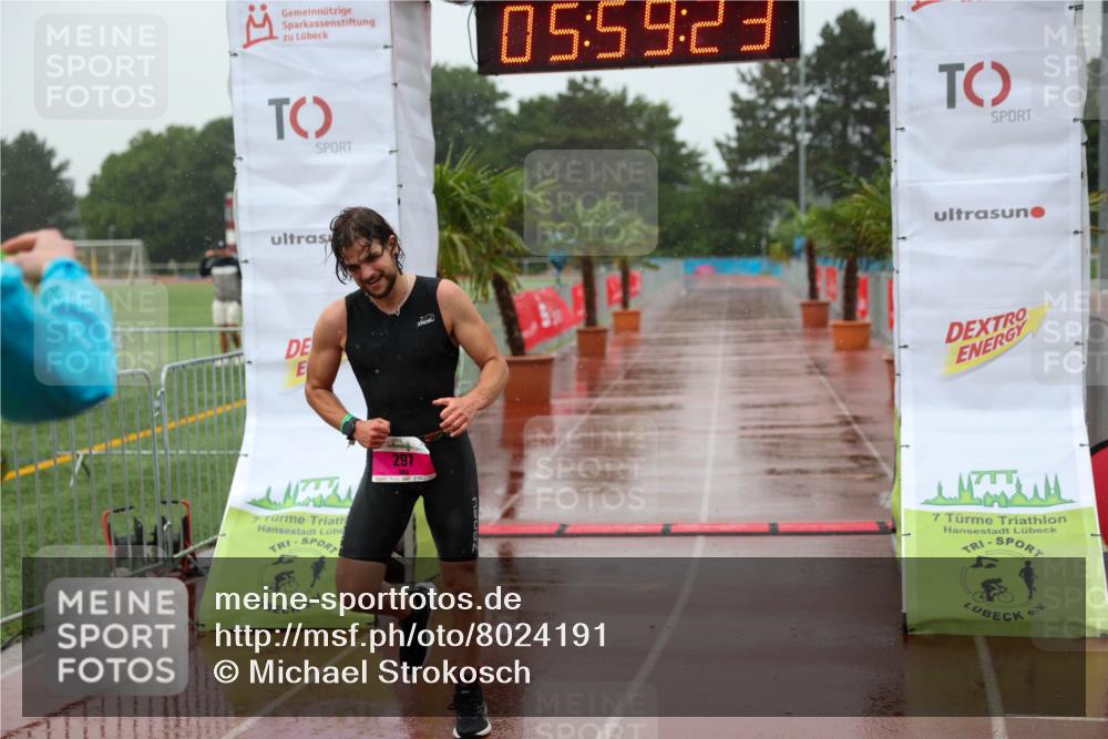 15.06.2025 - 7 Türme Triathlon Michael Strokosch http://msf.ph/oto/8024191 15.06.2025 15:59:23 Ziel 297 meine-sportfotos.de