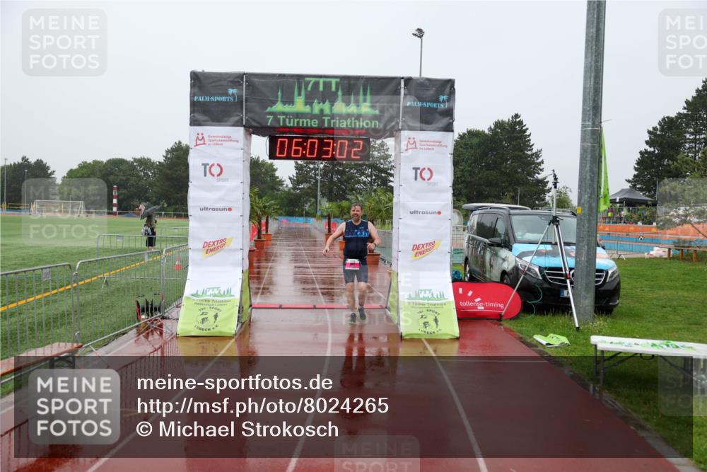 15.06.2025 - 7 Türme Triathlon Michael Strokosch http://msf.ph/oto/8024265 15.06.2025 16:03:02 Ziel 207 meine-sportfotos.de