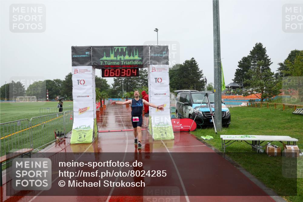 15.06.2025 - 7 Türme Triathlon Michael Strokosch http://msf.ph/oto/8024285 15.06.2025 16:03:03 Ziel 207 meine-sportfotos.de