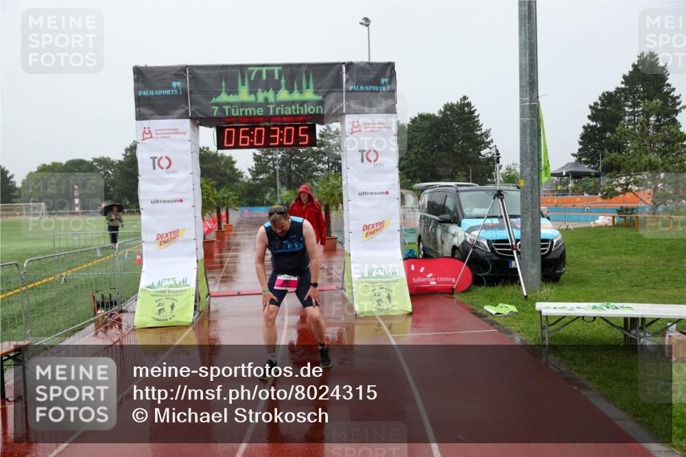 15.06.2025 - 7 Türme Triathlon Michael Strokosch http://msf.ph/oto/8024315 15.06.2025 16:03:05 Ziel 207 meine-sportfotos.de