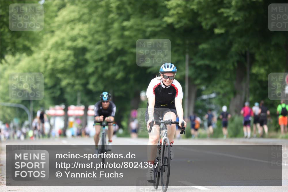 15.06.2025 - 7 Türme Triathlon Yannick Fuchs http://msf.ph/oto/8024357 15.06.2025 13:37:16 Radfahren 421, 469, 525, 663 meine-sportfotos.de
