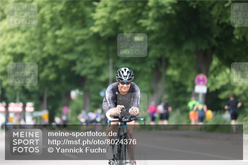 15.06.2025 - 7 Türme Triathlon Yannick Fuchs http://msf.ph/oto/8024376 15.06.2025 13:37:17 Radfahren 421, 469, 525, 663 meine-sportfotos.de
