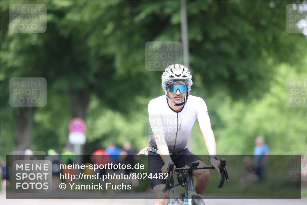 15.06.2025 - 7 Türme Triathlon Yannick Fuchs http://msf.ph/oto/8024482 15.06.2025 13:37:28 Radfahren 237, 522 meine-sportfotos.de