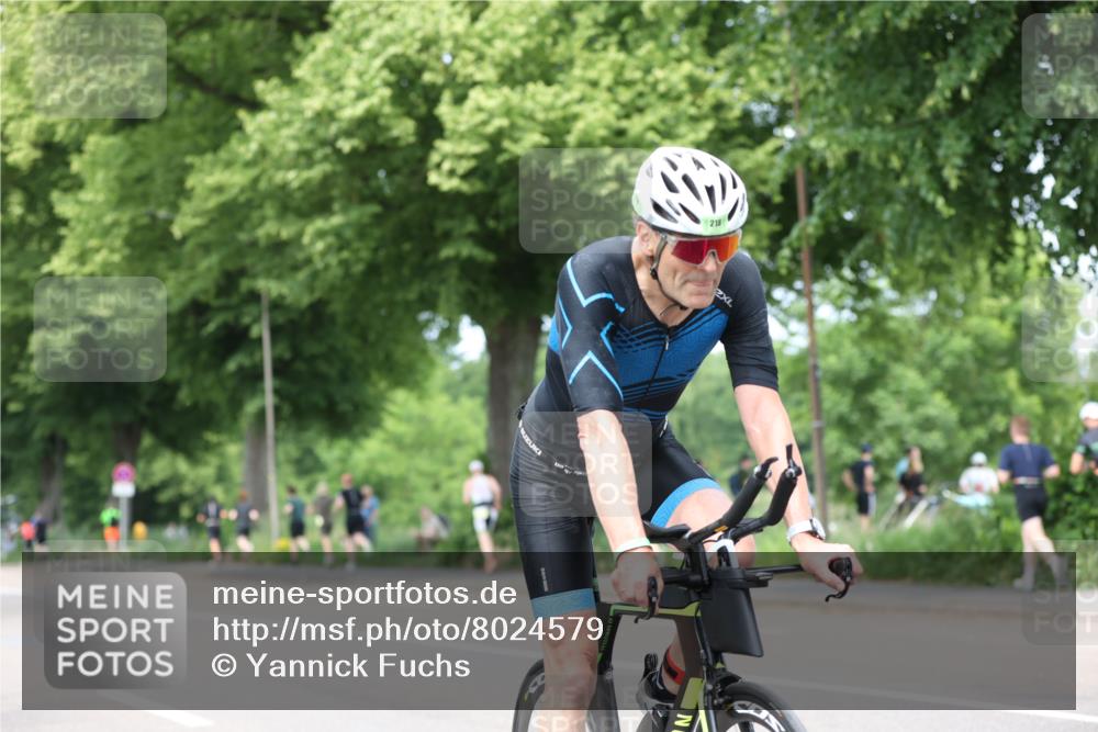 15.06.2025 - 7 Türme Triathlon Yannick Fuchs http://msf.ph/oto/8024579 15.06.2025 13:37:38 Radfahren 427, 587 meine-sportfotos.de
