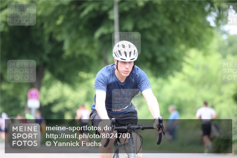 15.06.2025 - 7 Türme Triathlon Yannick Fuchs http://msf.ph/oto/8024700 15.06.2025 13:37:55 Radfahren 944, 972 meine-sportfotos.de